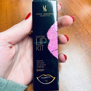 Brand New Stay Golden Glitter Lip Kit - Baebay